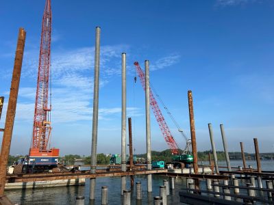 Cung cấp và thi công đóng cọc Kè, Cảng Cty Hồng Long - GĐ 1